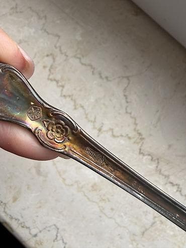 pol taxtasl: 6 ədəd çay qaşığı melixor qaşıqlar. Qiymət: 6 ədədi 35 AZN Ünvan: Həzi — 2