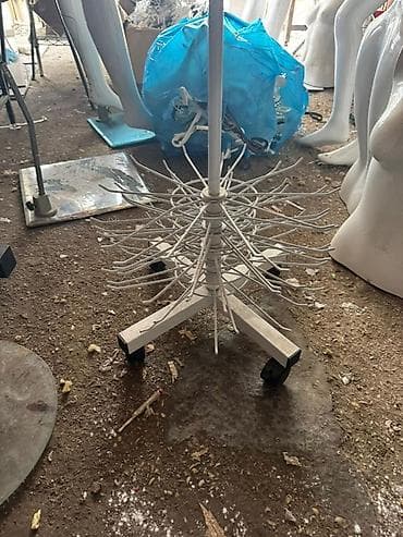 balvanka satışı: Paltar Mağazası avadanlıqları Manikenler 4 ededi-200 azn tek tek — 3