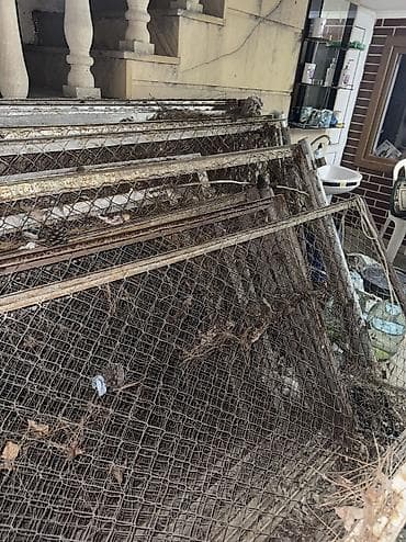 Setkalar: Uqoloklu setka hasarlar, hundurluk 1.20 uzunluq 3metr. 9 denedi. 3 — 2