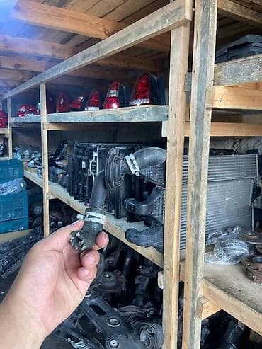 "Mercedes W220 S-class" su traniki Şəhər: Bakı Elanın növü: Ehtiyat