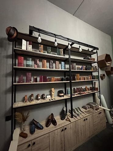 Rəf vitrinləri: Məhsul: Dəmir karkaslı loft üslubunda vitrin rəf sistemi. 2 — 2