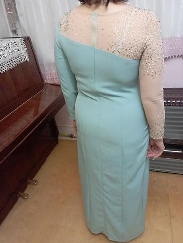 paltar don: Ziyafət paltarı 80 azn Gəncə
1dəfə geyinilib 150 man alınıb — 3