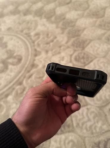 Telefon ehtiyat hissələri: Orginal kabrodu 15 pro ve 16 pronundu.xaricden getizdirilib.zerbeye — 4