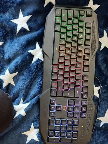 kompyuter hisseleri: RGB işıqlanmalı oyun klaviaturası - Tam ölçülü (numpadli) USB — 1