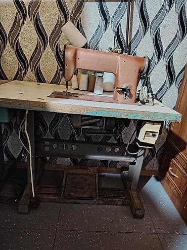 ps3 mortal kombat: Sənaye tipli tikiş maşını və komplekt masası - Mexaniki-sənaye tipli — 1