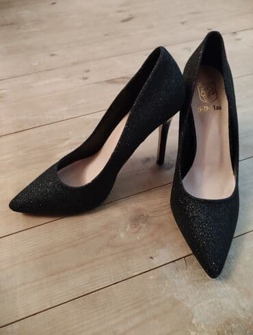 Sabo, Ölçü: 37, rəng - Qara, Yeni