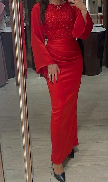 Qırmızı reng toy ve ya xına paltarı - Model: Uzun, yerə qədər