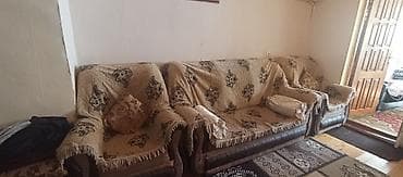 açılan divan: Klassik divan, 2 kreslo, Bazasız, Açılmayan — 1