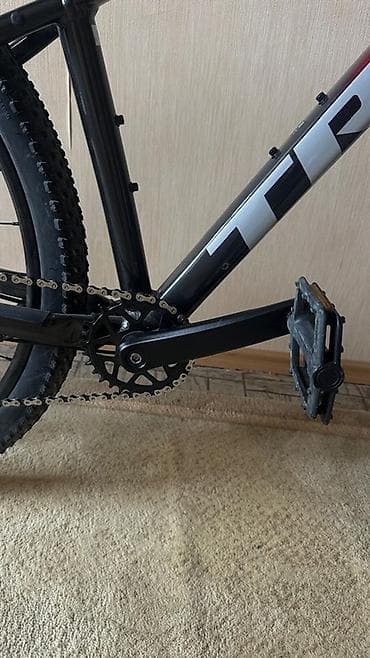 velosiped kameri: Trek Marlin seriyası dağ velosipedi 1600 manata Iki Təkər dükanında — 7