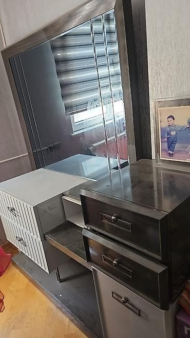 dekor ref: YATAQ OTAĞI DƏSTİ - Dördbölməli iri qarderob: sağ tərəfdə tam boy — 3