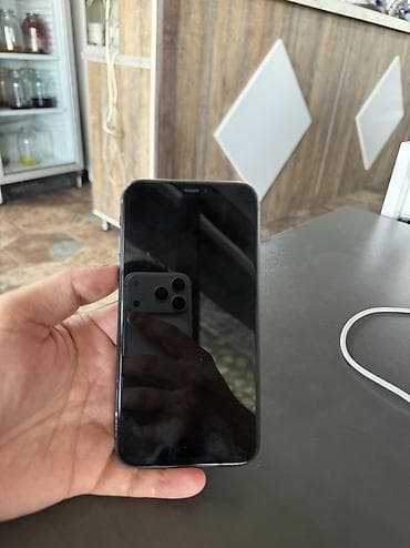 iphone se2022: IPhone 11, 128 GB, Qara — 3