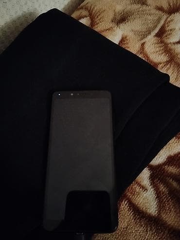 iphone satisi: Təcili satılır qiymətdə cüzi endirim edəcem fantastik yox sadəcə arxa — 7