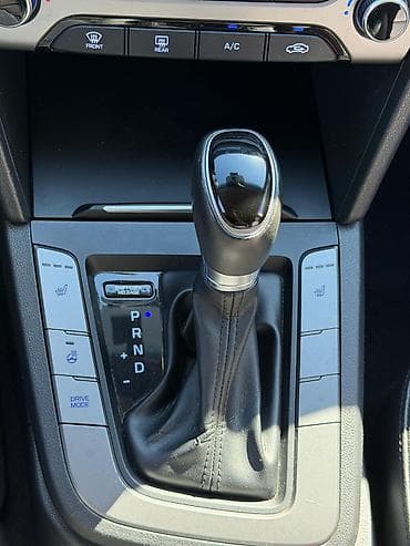 maqintafon maşın ucun: Hyundai Elantra: 1.6 l | 2018 il Sedan — 10