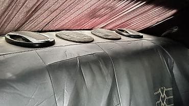 mersedes benz c: Mercedes‑Benz 190 (W201) sedan - Kuzov: 4 qapılı sedan, tünd qırmızı — 6