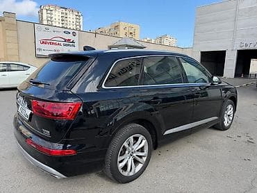 hava kompressoru: Audi Q7 TFSI quattro, qara rəng, S line eksteryer paketli premium SUV — 1