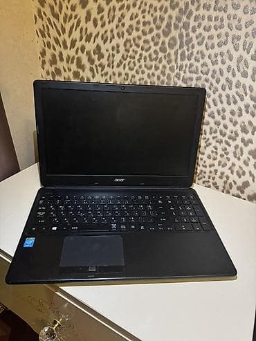 Acer TravelMate P455-M-3404 noutbuk Texniki xüsusiyyətlər: - Ekran — 5