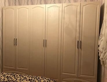 küpe dolab: 💫 Kupe Dolab *Qiymət 360 azn* İdeal veziyetde Ölçü təxmini 4m Ünvan — 1