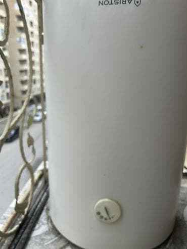 su qızdırıcıları ariston: Ariston elektrik su qızdırıcısı (boiler) - Marka/model: Ariston. Üst — 1