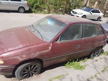 opel insigna: Opel Astra: 1.8 l | 1996 il 200000 km Hetçbek — 2