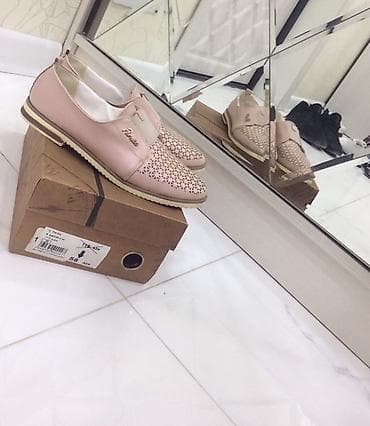deri canta: Pembe rəngli qadın loaferləri - Brend: Pembe (yan hissədə metal logo) — 2