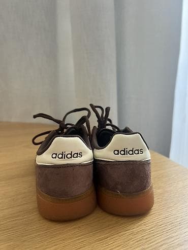 cantalar: Məhsul: Adidas x Sporty & Rich idman ayaqqabısı yenidi bir defe — 2