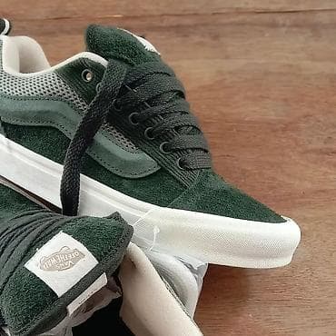 Səndəl və şəp-şüplər: Vans “Off The Wall” kişi/kadın skeytbord krossovkası - Rəng: tünd — 2