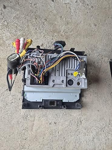 toxum: Toyota Land Cruiser 200 üçün multimedia və iqlim idarəetmə paneli — 7