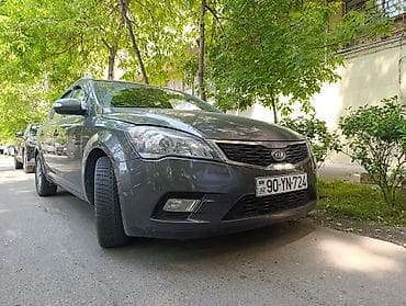 pulsuz ehtiyacı olan: Kia Cee’d SW (universal) – tünd boz rəng, 5 qapılı, dam relsləri ilə — 5