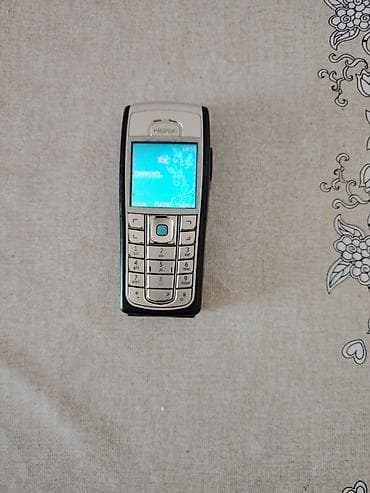 Nokia 3, < 2 ГБ, цвет - Серебристый, Кнопочный