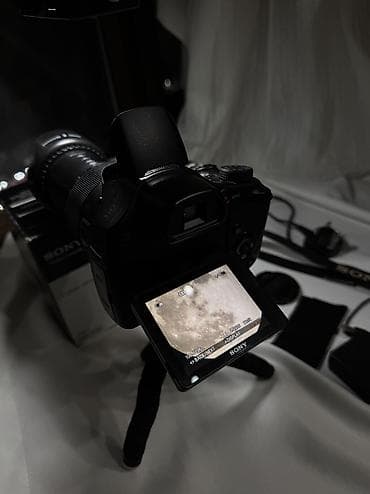 canon powershot a2300 is: Sony Cybershot DSC HX300 20.4 megapixel, 50x optical zoom, 100x — 9