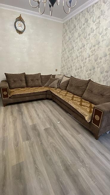 Açılan bazali ideal veziyetde künc divan ✅ 440 manata satılır Unva — 1