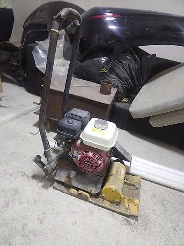 Beton plitələr: Vibrasiya plitəsi (kompaktator) - Benzin mühərrikli model – Honda GX — 1