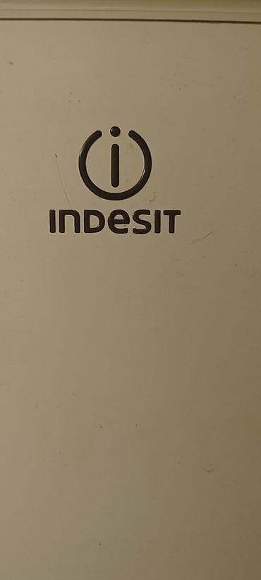 Soyuducular: 2 qapılı Indesit Soyuducu Satılır, rəng - Ağ — 1
