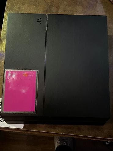 PlayStation 4 modellərimiz mövcuddur Fat/slim PlayStation 4