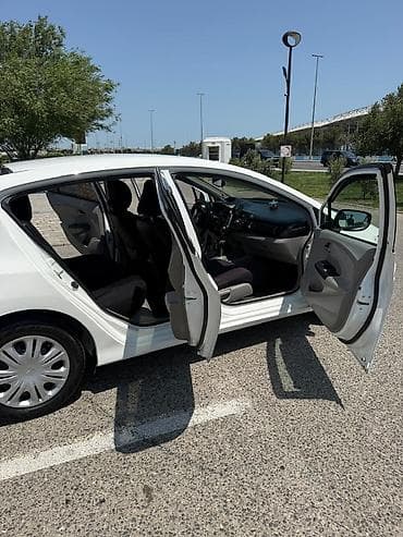 Honda Insight: 1.3 l | 2010 il Hetçbek — 10