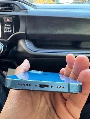 aple 13: IPhone 13, Mavi, Face ID — 5