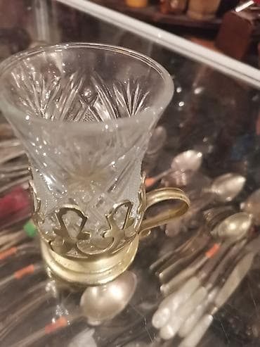 leblebi qablari: Armudu stəkanlar — 1