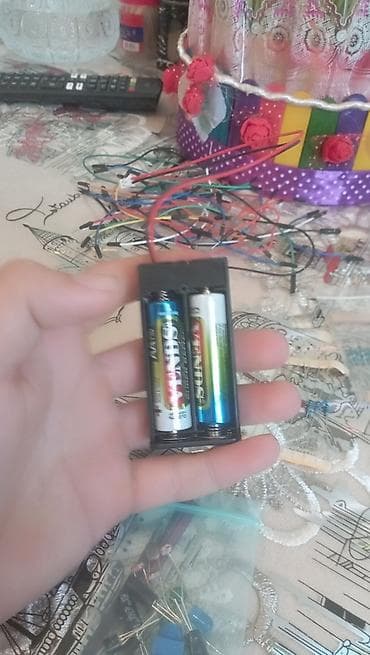 Elektronika/prototipləmə dəsti Salam. Arduino öyrənmək istəyənlər