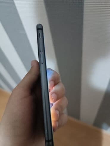 iphone 6 plus ikinci el: IPhone 8, 64 GB, Qara, Barmaq izi — 3