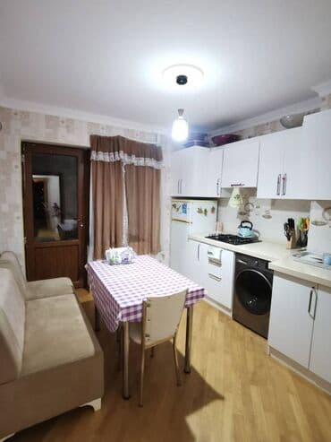 sibrizdə evlərin qiyməti: Bakı, 3 otaqlı, Köhnə tikili, m. Xətai, 72 kv. m — 6