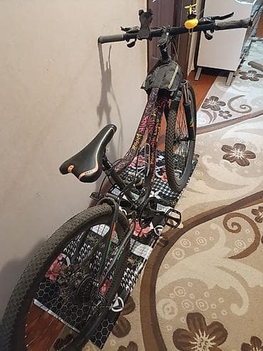 velosiped 29 satilir: Dağ velosipedi – 29” təkərli, ön amortizatorlu Xüsusiyyətlər: - 29 — 3
