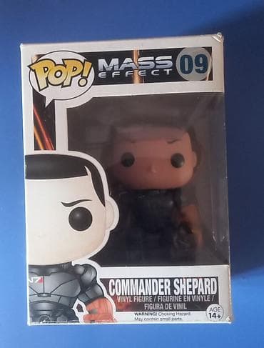 oyuncaq robot: Funko Pop! Mass Effect – Commander Shepard (No. 09) - Brend: Funko — 1