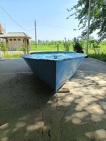 Metal qayıq satılır. Qiymətdə razilasmaq olar Möhkəm metal korpuslu — 1