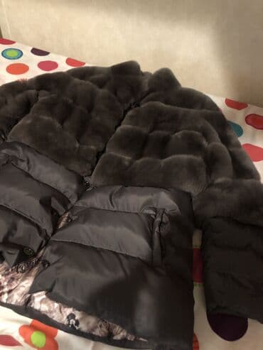 qaragüldən qadın şubaları: Endirim!! Şuba Yeni.Krolik dəri lady sharmdan 1200 manata alınıb cəmi — 2