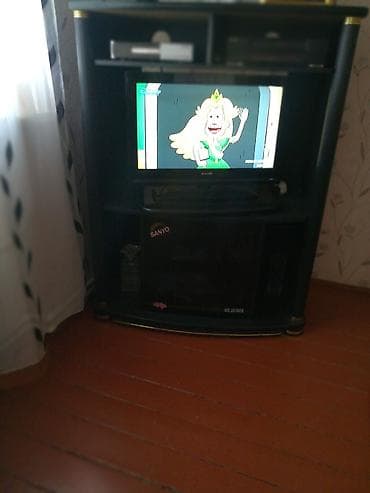 Televizor altligi satilir. Qiymeti 25 manat — 2