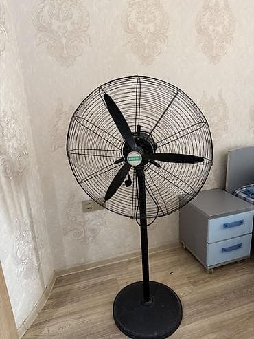 ventilyator mini: Вентилятор Б/у, Напольный, Лопастной, Самовывоз — 1