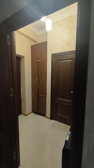 modul tipli ev: Yeni Günəşli Massiv D, Studiya, Yeni tikili, m. Xalqlar Dostluğu, 41 kv. m — 6