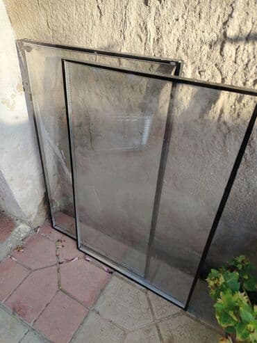 ev qap: Qapi şüşəsidi. 2si bir yerde — 2