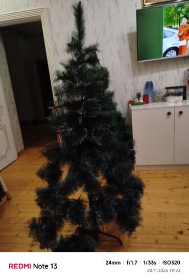 şaxda baba: Süni qar effektli Yeni il şam ağacı - Tük tipli, sıx iynələri olan — 1