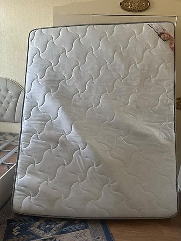 matraslar: Matras ve demır satılır. 120azn.hovsan mıda — 2